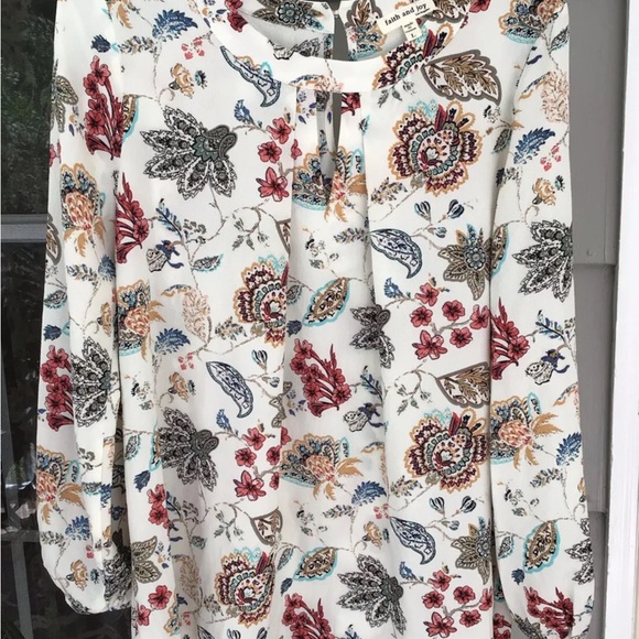 FAITH and JOY Los Angeles Woman Open sleeve paisley Tunic Top Blouse ~ Size L. - Picture 3 of 9